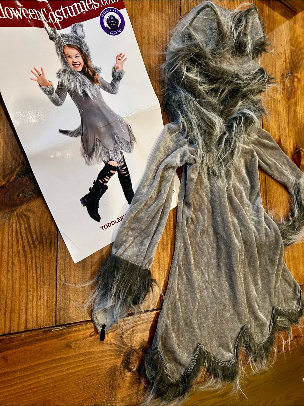High quality Toddler Gray Wolf Costume dress with Faux Fur Hood